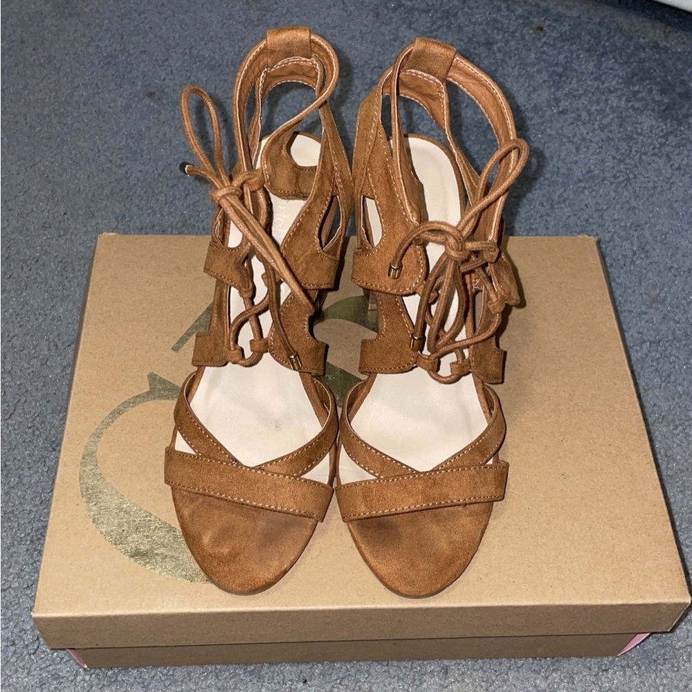 Heeled Sandals - Picture 2 of 6